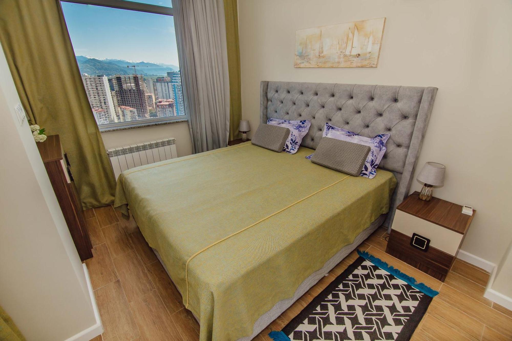 Happy Apartment *